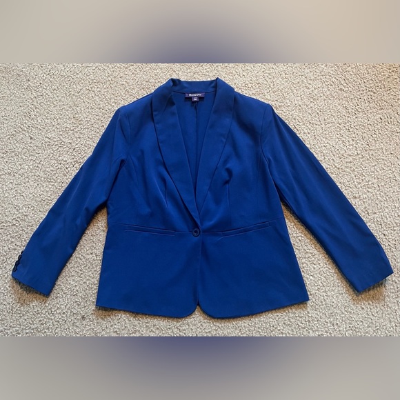 Roaman’s One Button Blazer, Shoulder Pads, Faux Pockets On Front, Blue, Size 14W - Picture 3 of 9